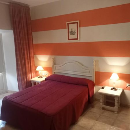 Hostal Trujillo Esterno foto
