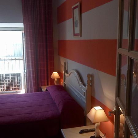 Hostal Trujillo Esterno foto