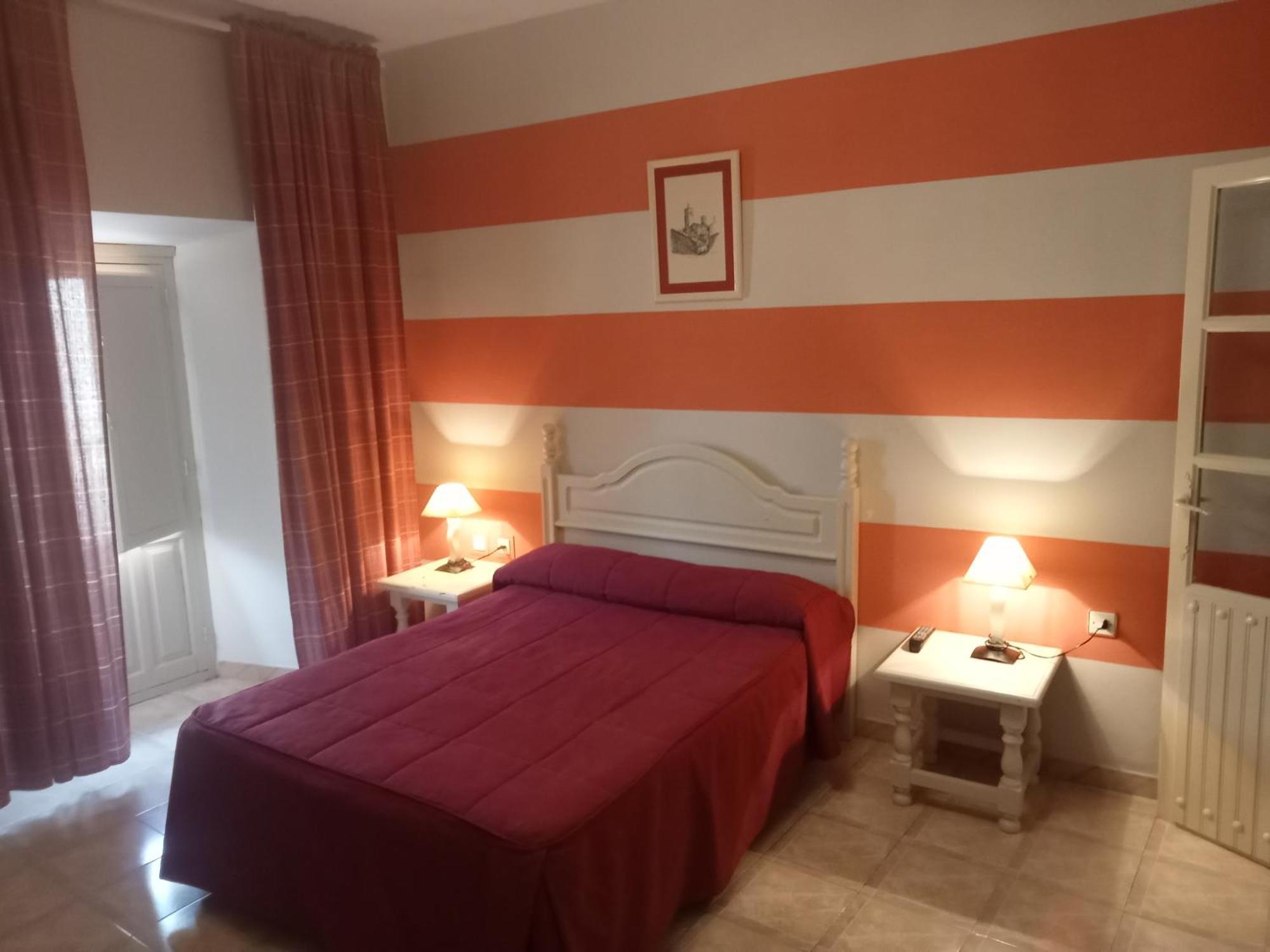 Hostal Trujillo Esterno foto