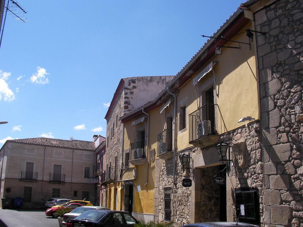 Hostal Trujillo Esterno foto