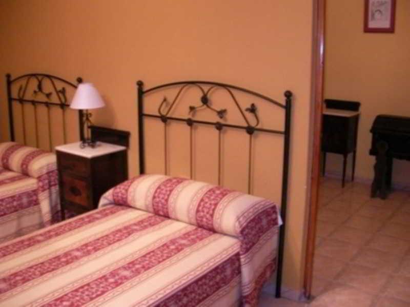 Hostal Trujillo Esterno foto