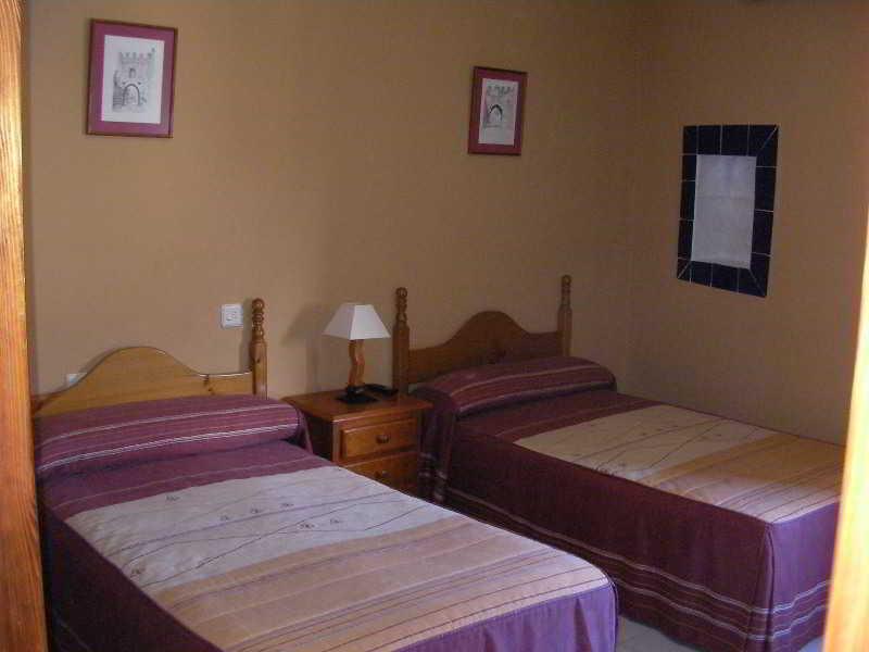 Hostal Trujillo Esterno foto