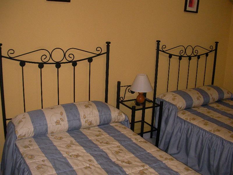 Hostal Trujillo Esterno foto