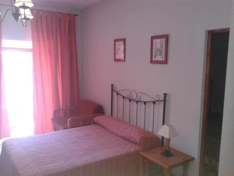 Hostal Trujillo Esterno foto