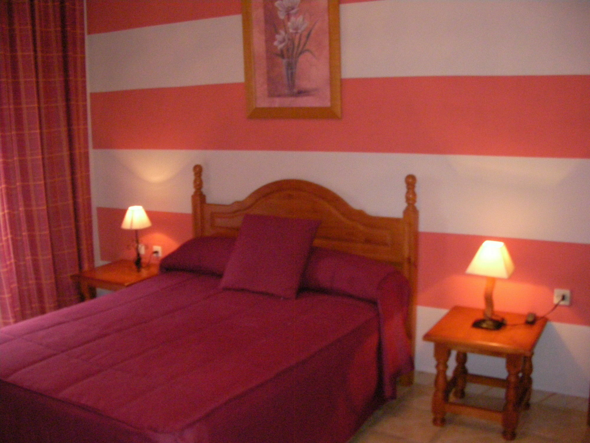 Hostal Trujillo Esterno foto